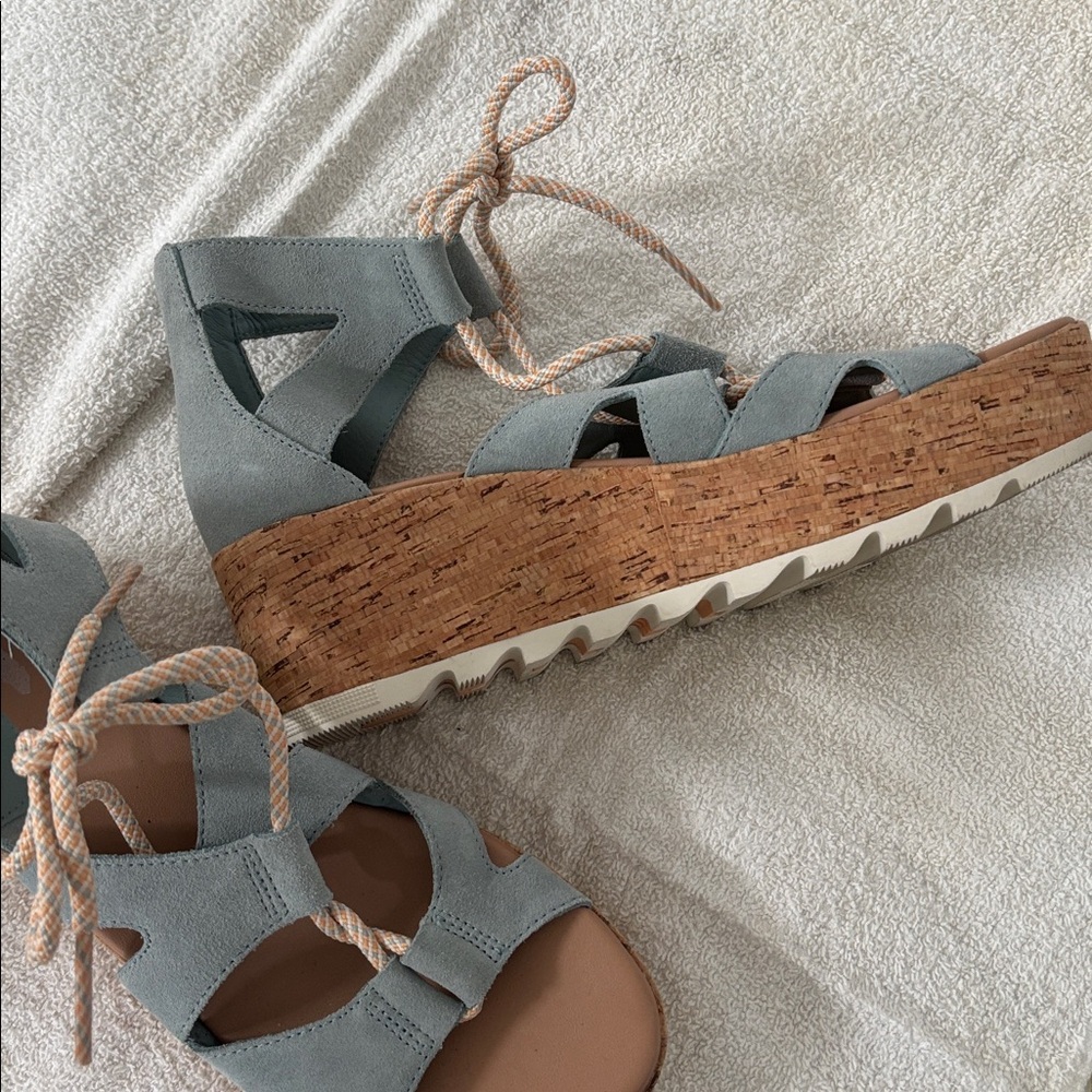 Sorel Women's Sandals in light blue with ankle strap/tie. Cork wedge 2.5” heel. - Picture 2 of 6